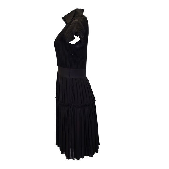Chanel 2018 Short Sleeve Pleated Dress in Black Viscose - Picture 3 of 4